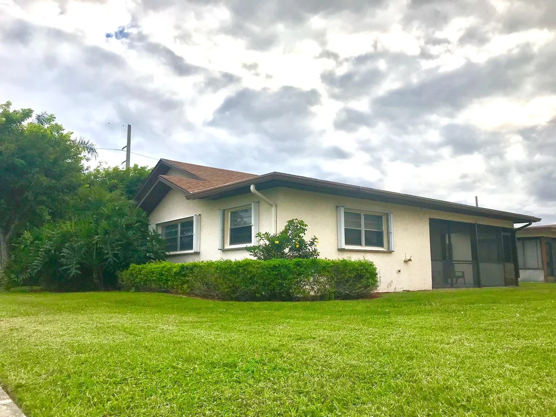 Photo of 6161 Stanley Lane