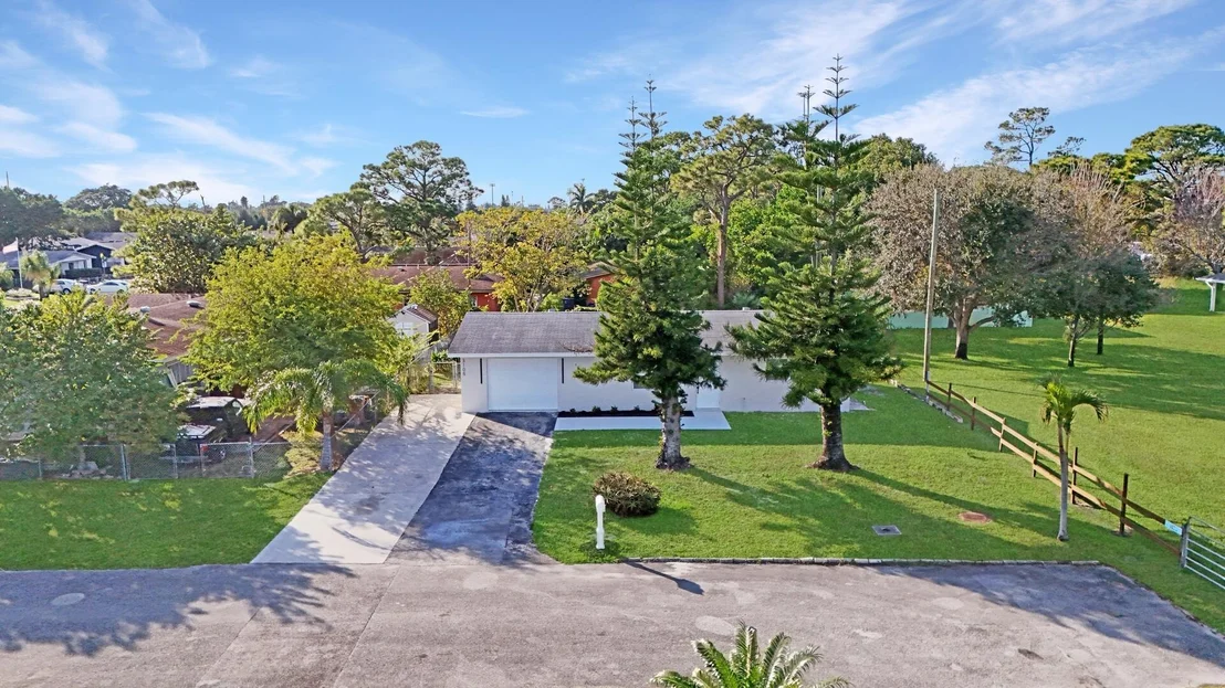 Photo of 3105 Evergreen Lane