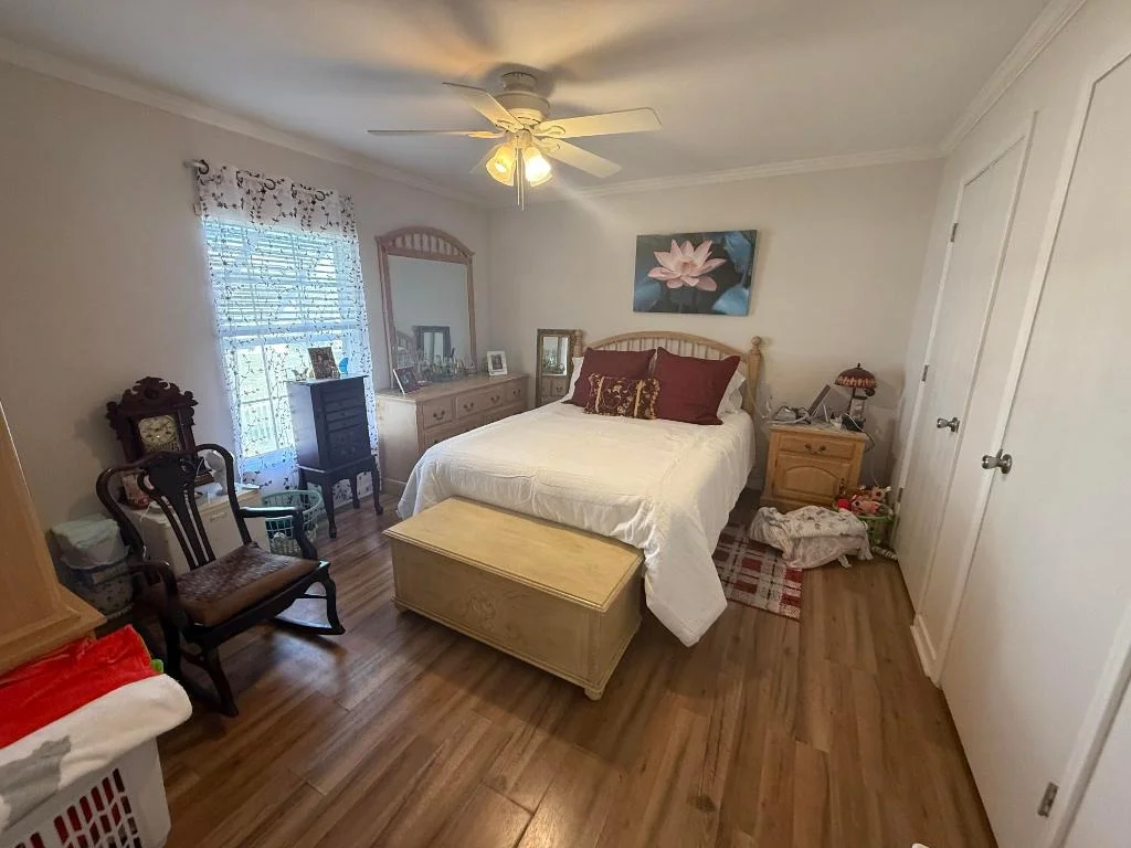 Photo of 8964 Pine Street