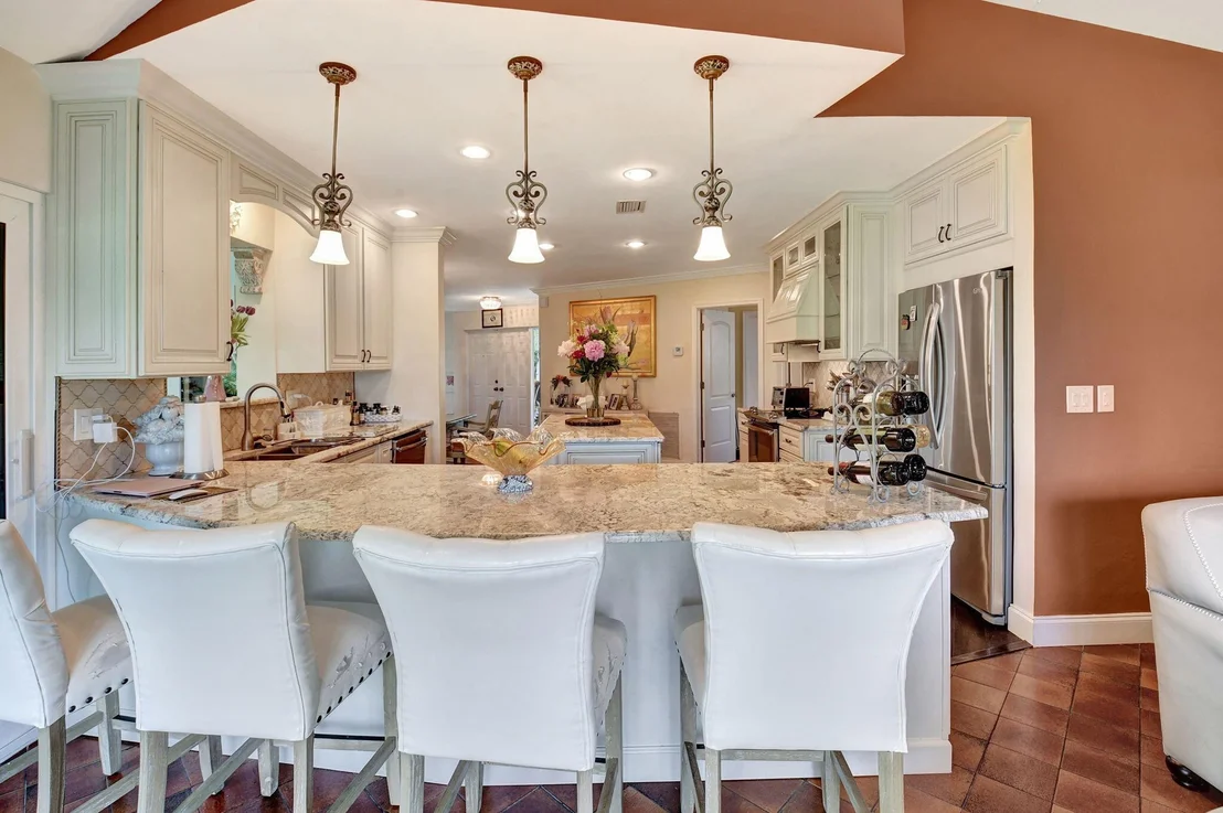 Photo of 3307 Lakeview Drive