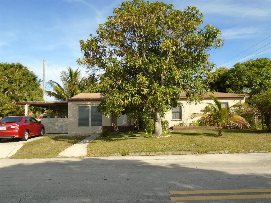 Photo of 801 El Prado