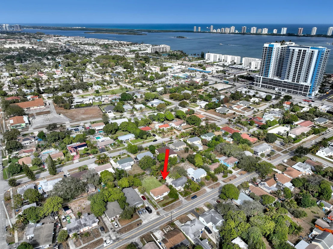 Photo of 247 Silver Beach Road