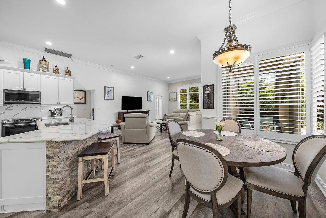 Photo of 18670 SE Lakeside Way