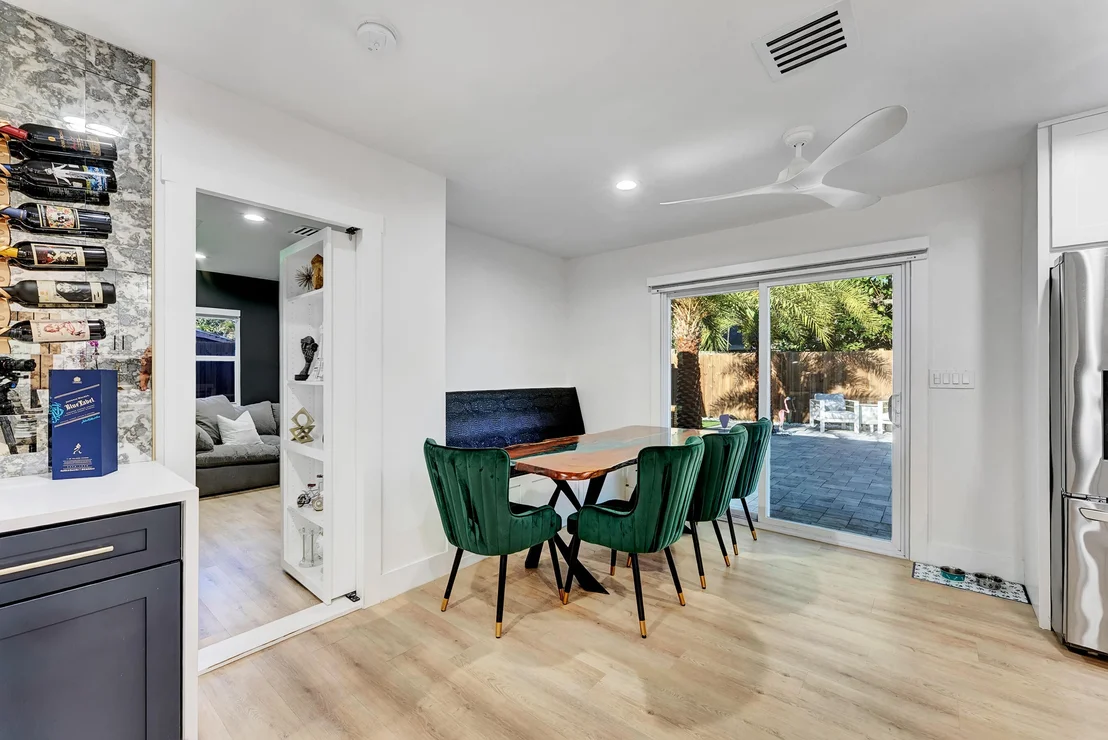 Photo of 707 W Boulevard Chatelaine
