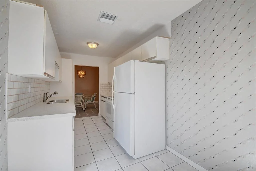 Photo of Unit B at 14049 Nesting Way
