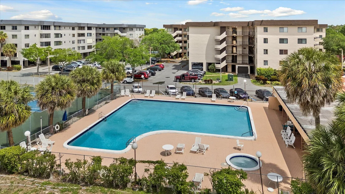 Photo of Unit 306 at 8040 Hampton Boulevard