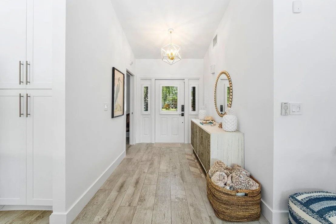 Photo of 415 Enfield Road