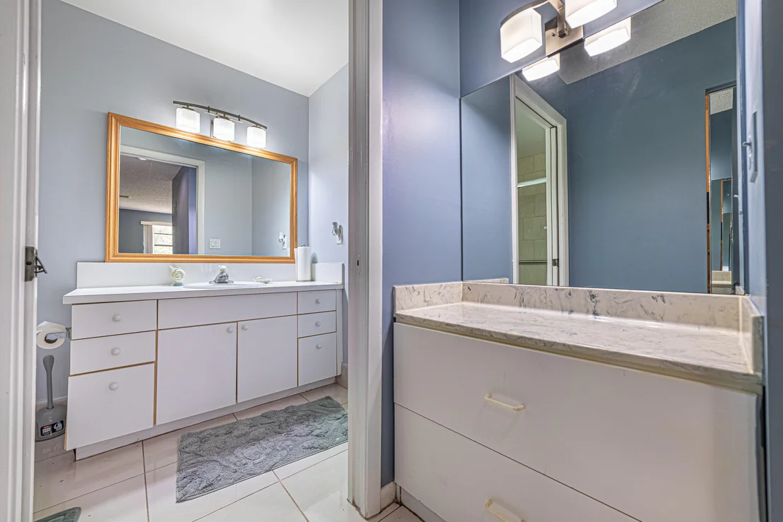 Photo of Unit B at 14200 Nesting Way