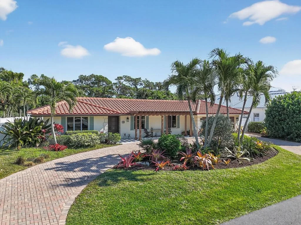 Photo of 198 Golfview Drive