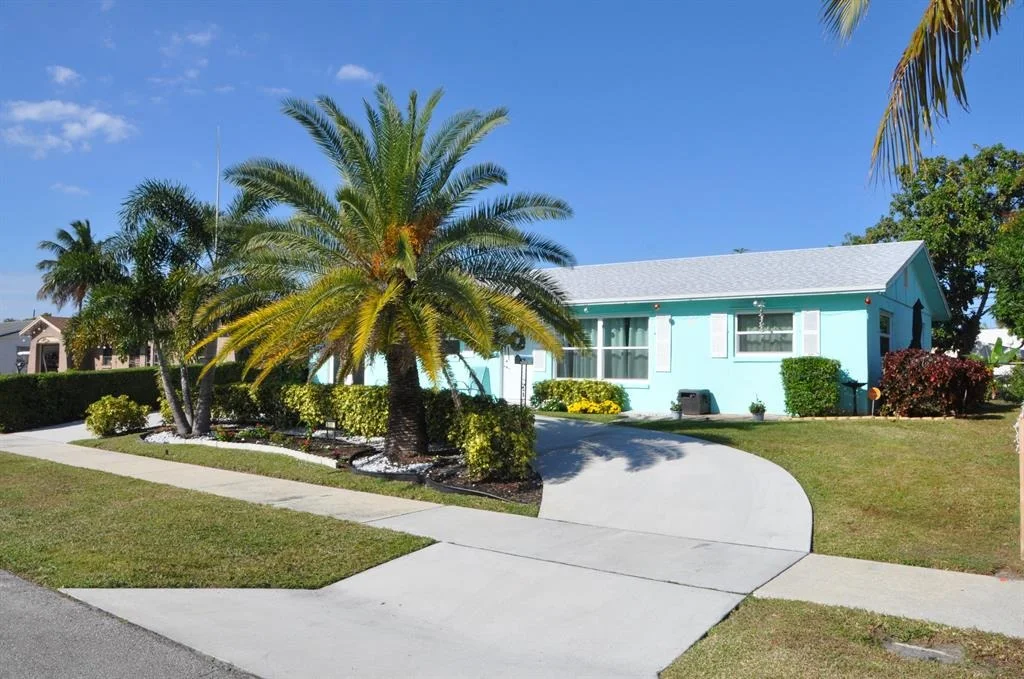 Photo of 551 Teak Drive