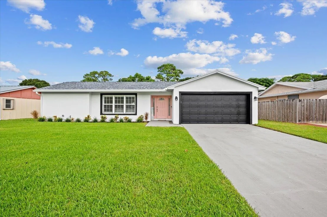 Photo of 509 Oak Terrace