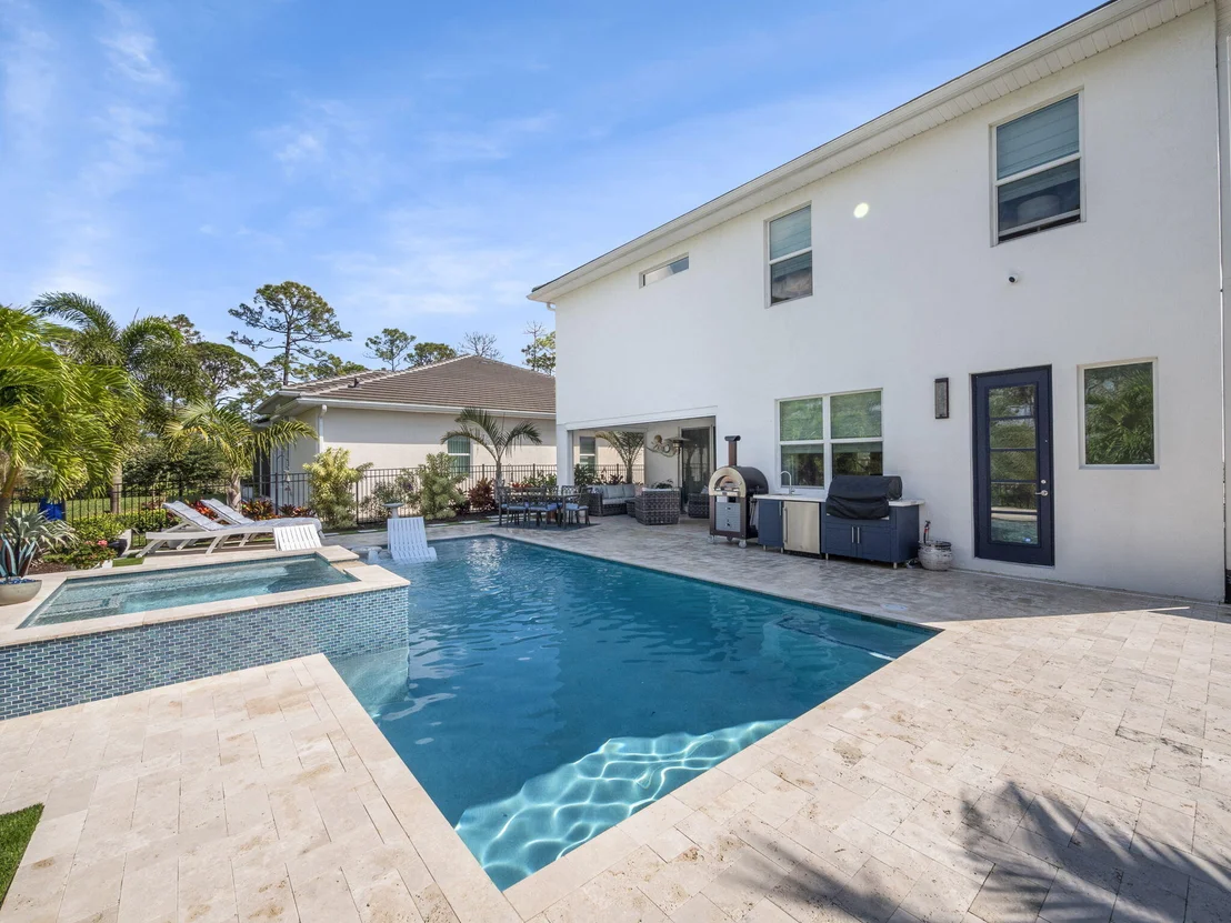 Photo of 708 SW Riverwatch Place