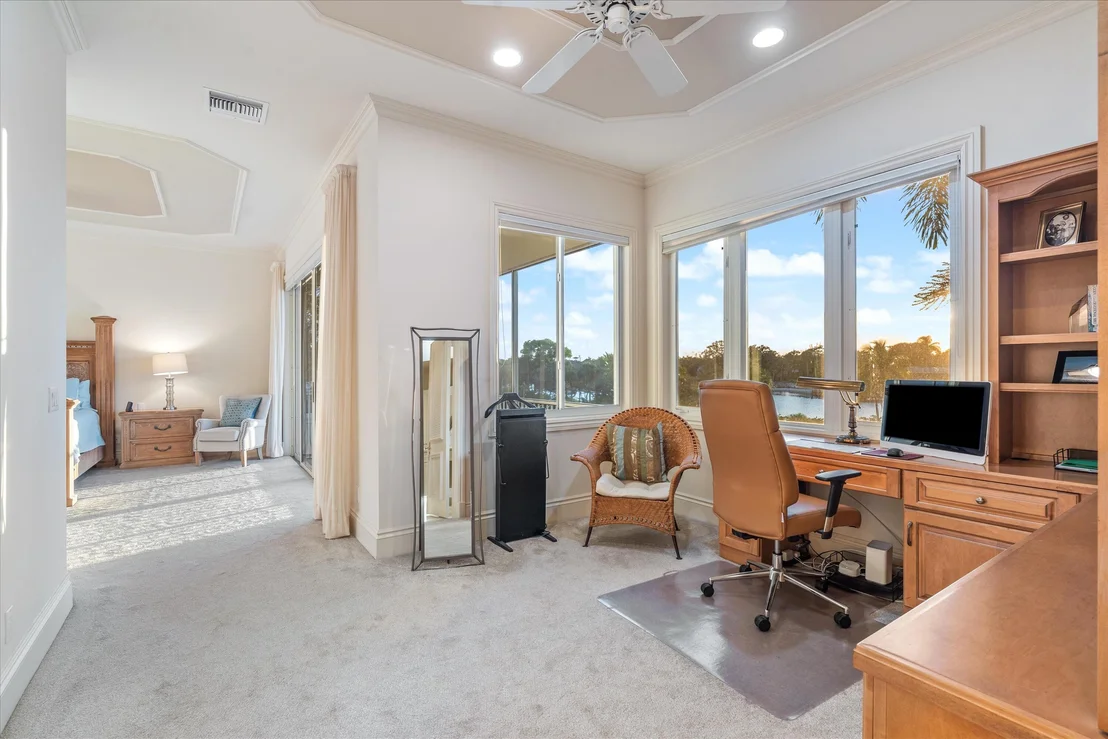 Photo of 602 Oak Harbour Drive