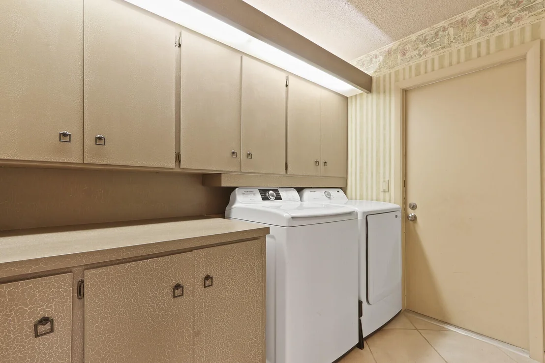 Photo of 232 E River Park Drive