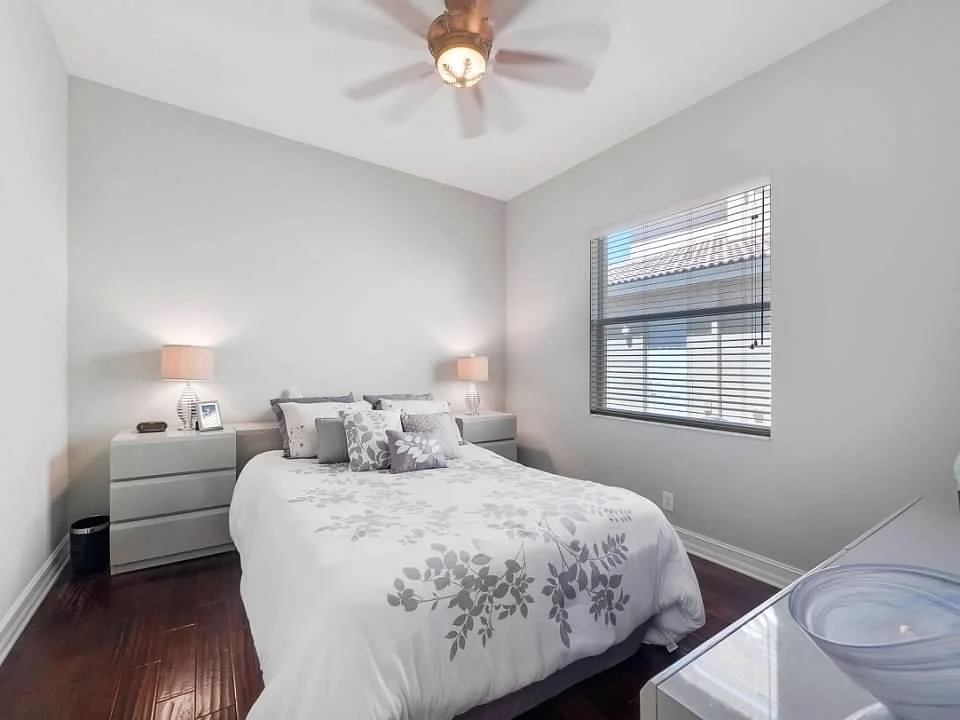Photo of 652 Edgebrook Lane