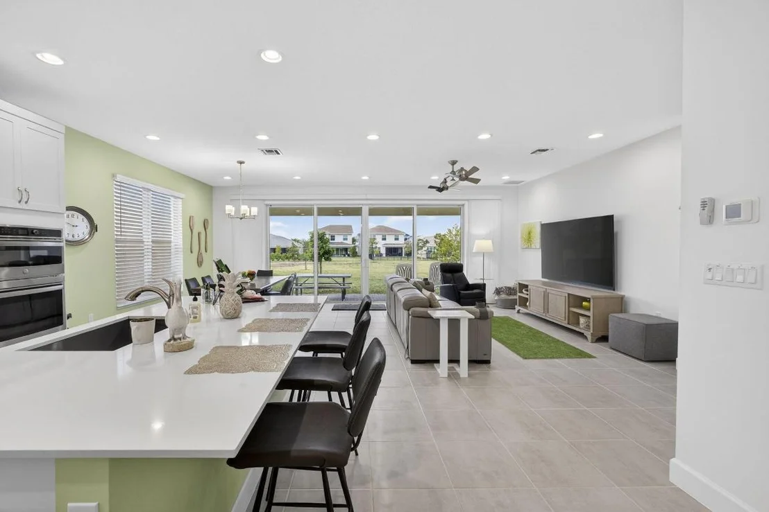 Photo of 1411 Thistle Place