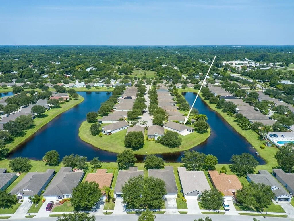 Photo of 1380 11th Lane