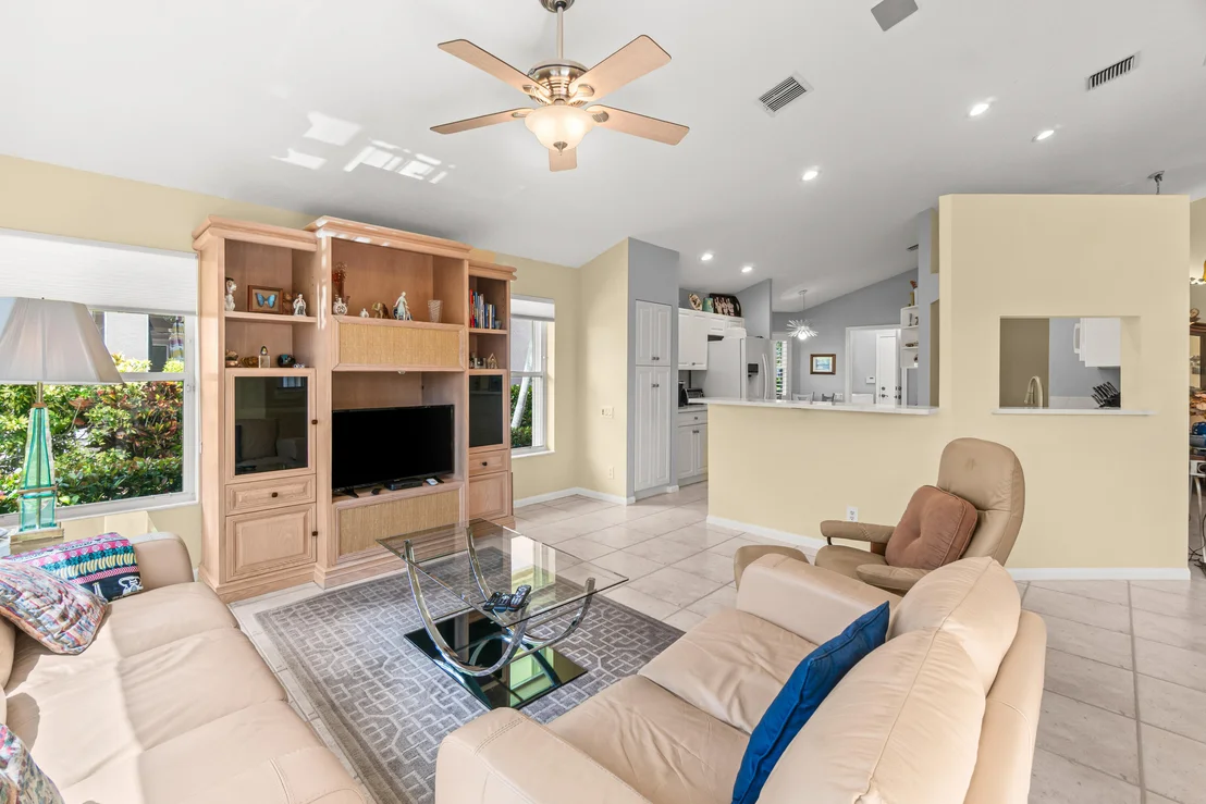 Photo of 6952 Grenelefe Road