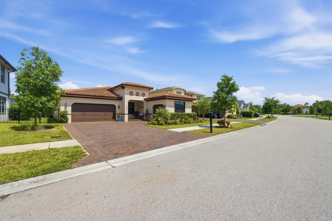 Photo of 1224 Sterling Pine Place