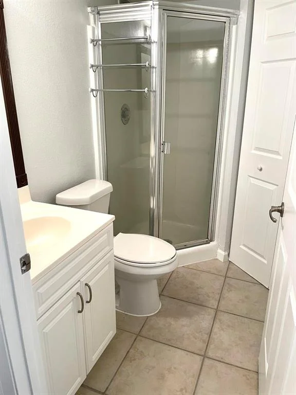 Photo of Unit B at 8171 Thames B Boulevard