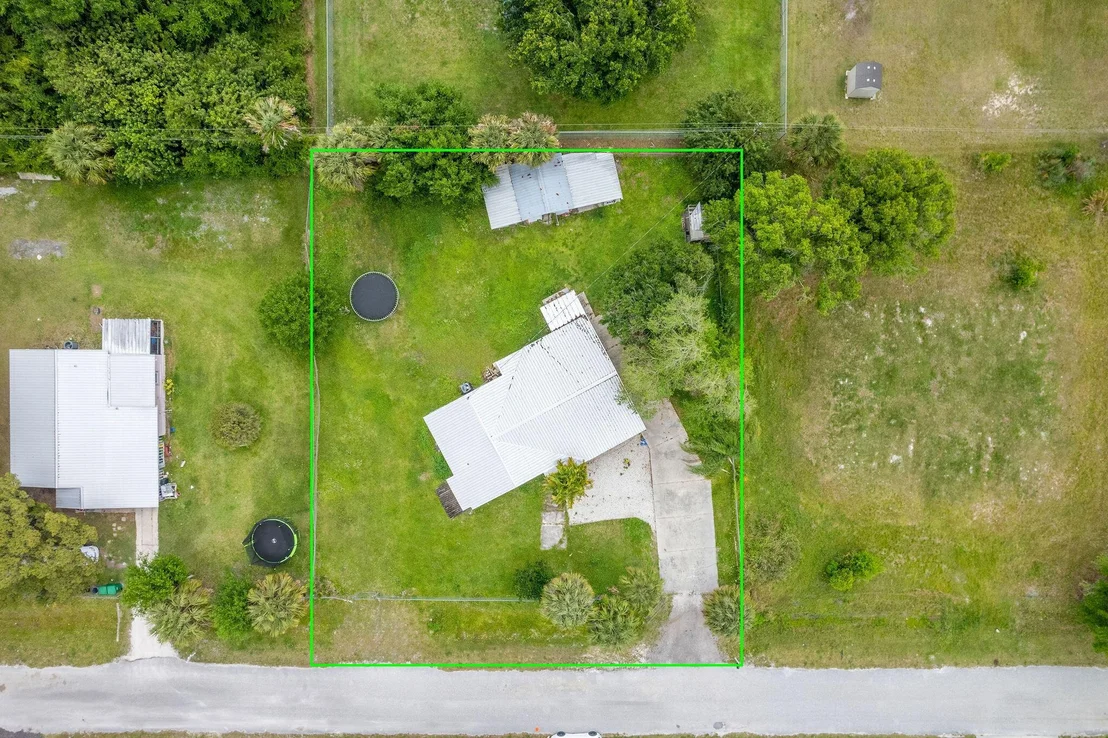 Photo of 3670 NW 27th Avenue
