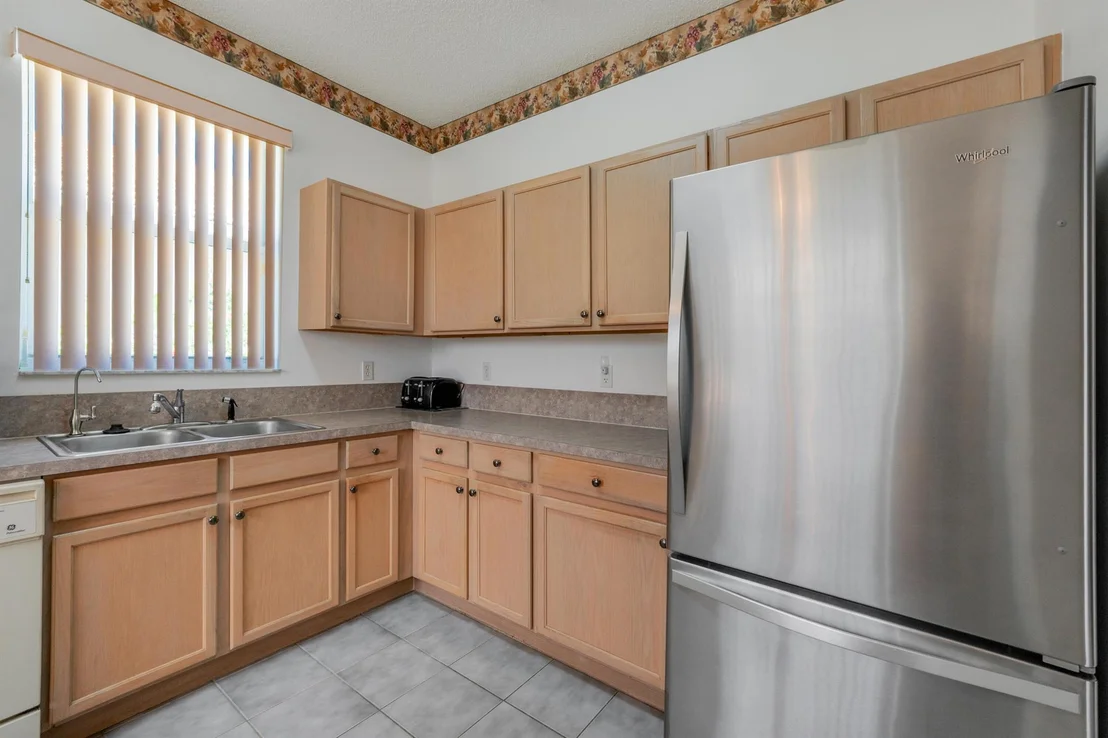 Photo of 10827 Madison Drive