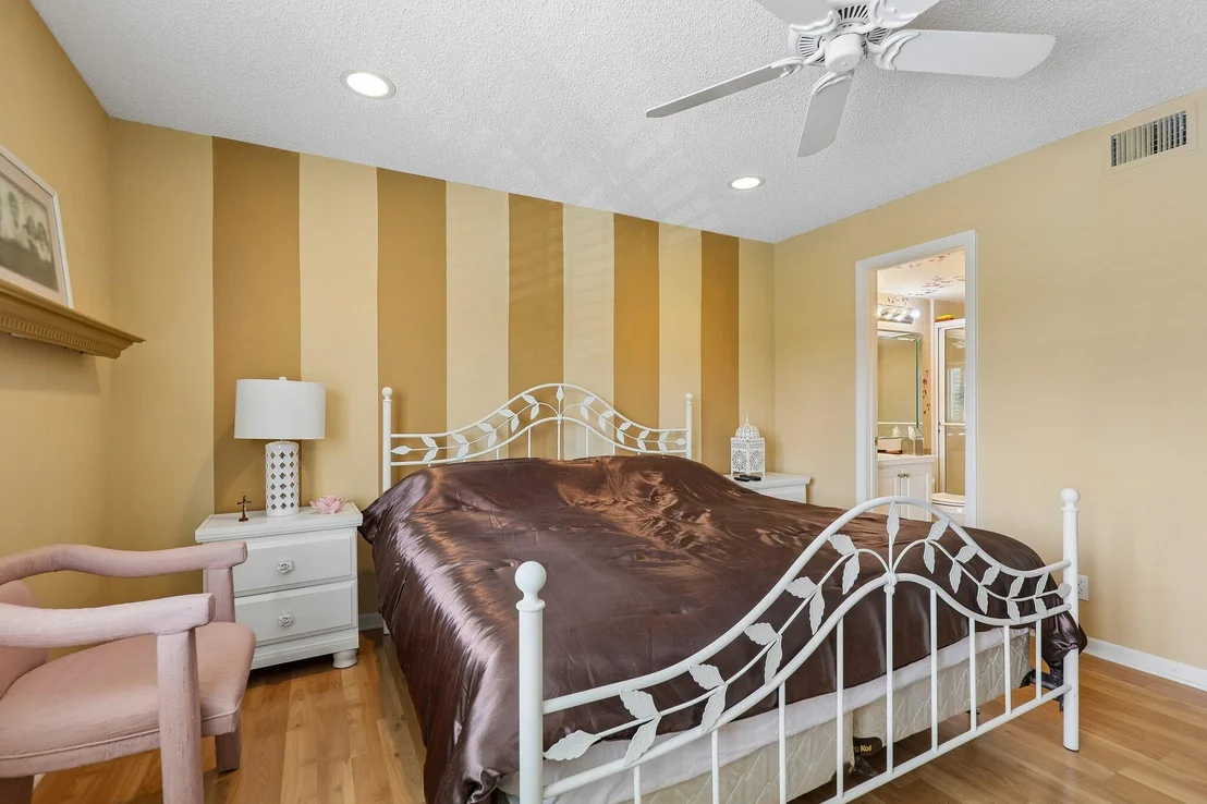 Photo of Unit A2 at 306 Knotty Pine Circle