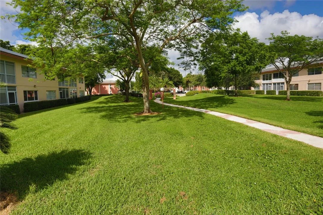 Photo of Unit B2 at 1108 Bahama Bend