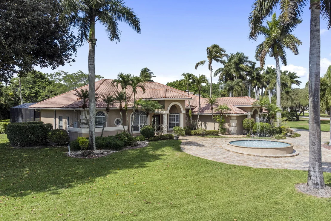 Photo of 7900 N Upper Ridge Drive