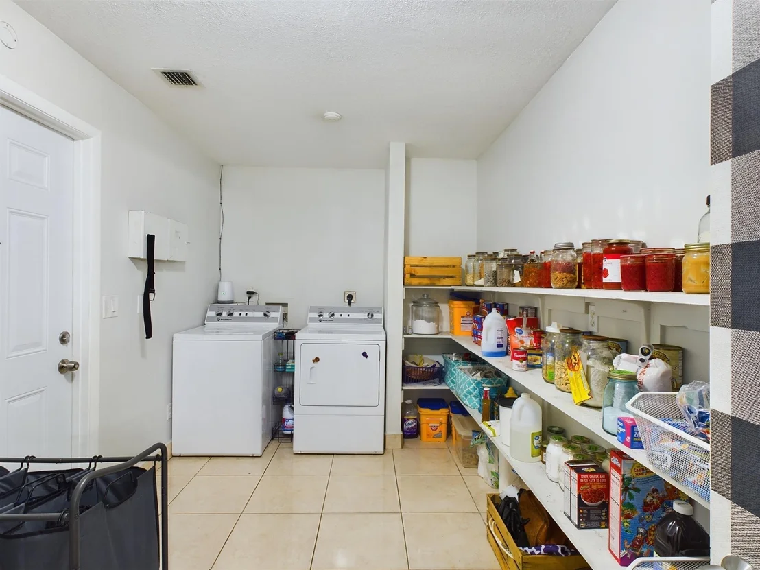 Photo of 2267 NE 54th Trail