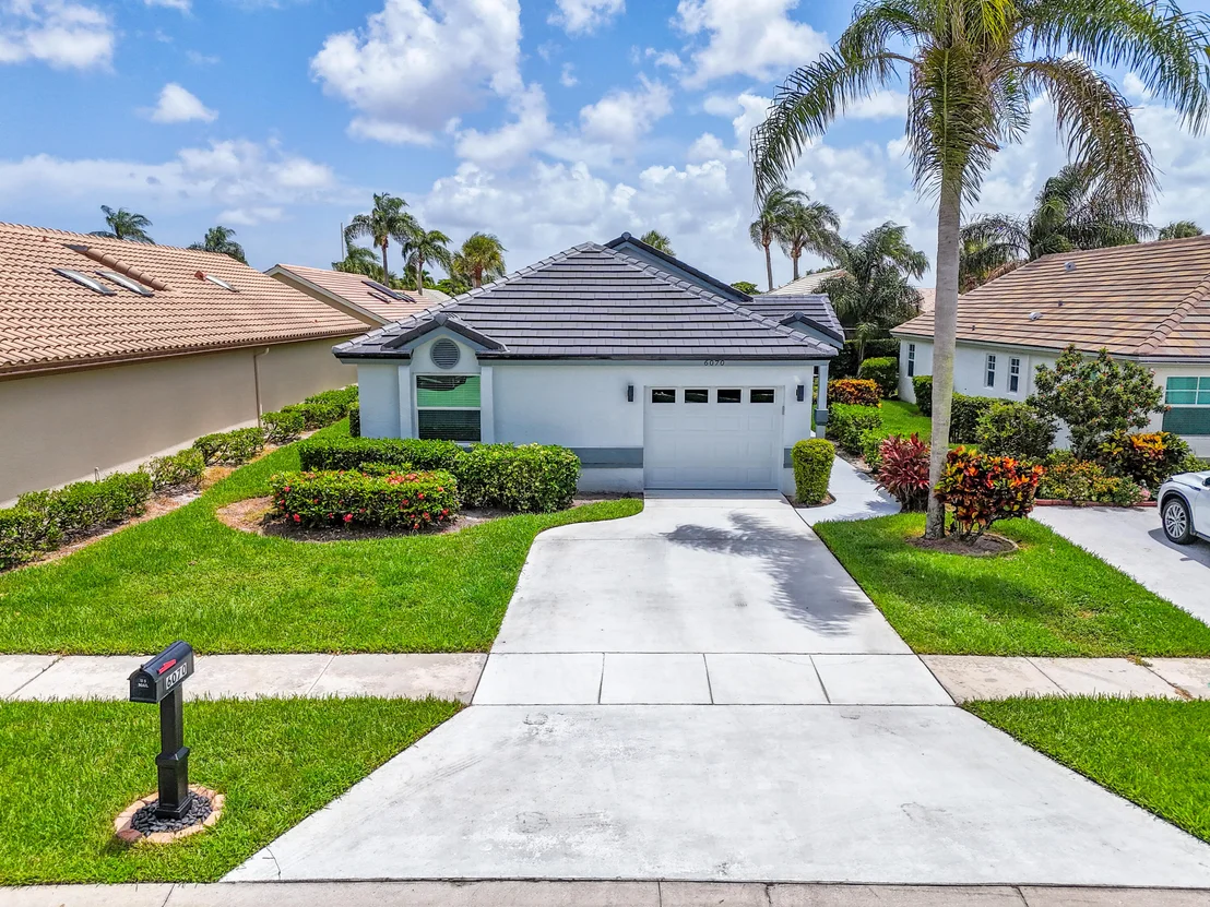 Photo of 6070 Bluegrass Drive