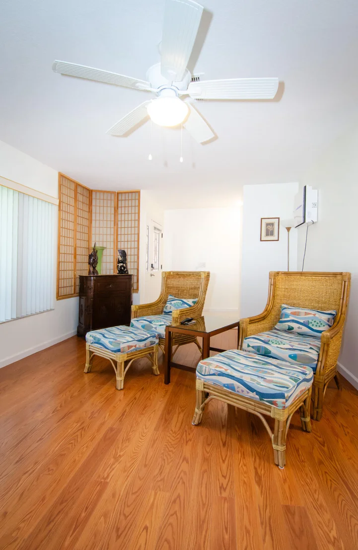 Photo of 613 Oak Terrace