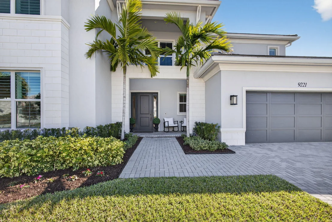 Photo of 9221 Crestview Circle