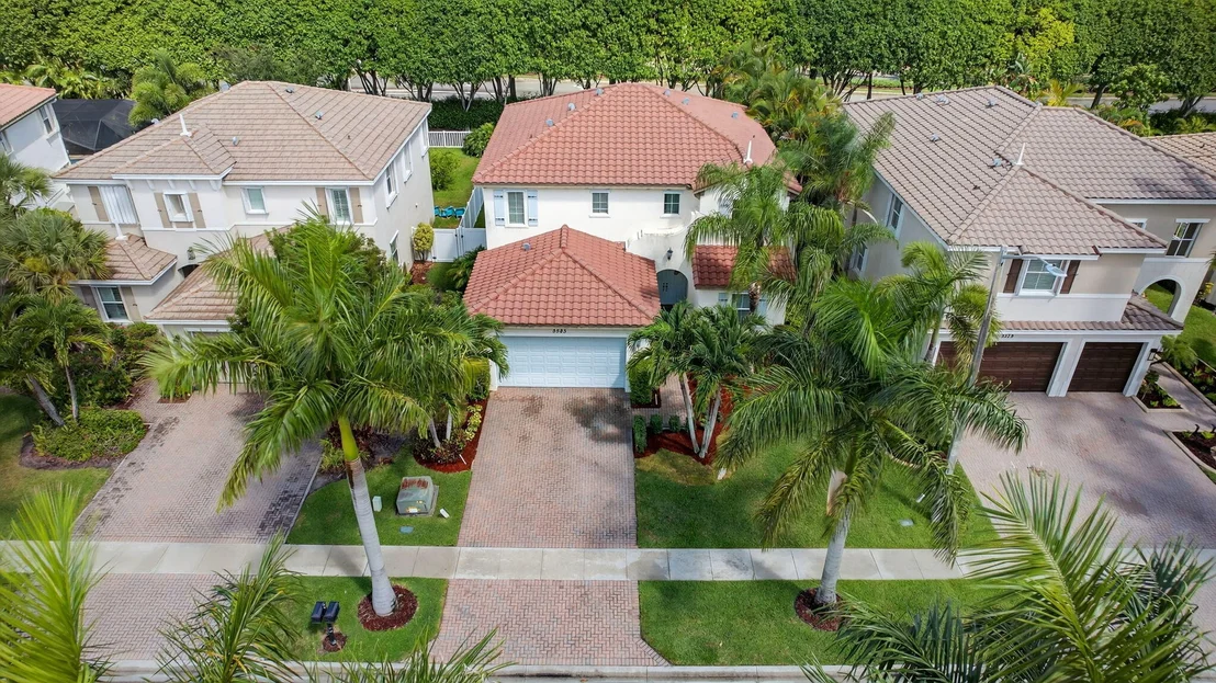Photo of 9583 Phipps Lane