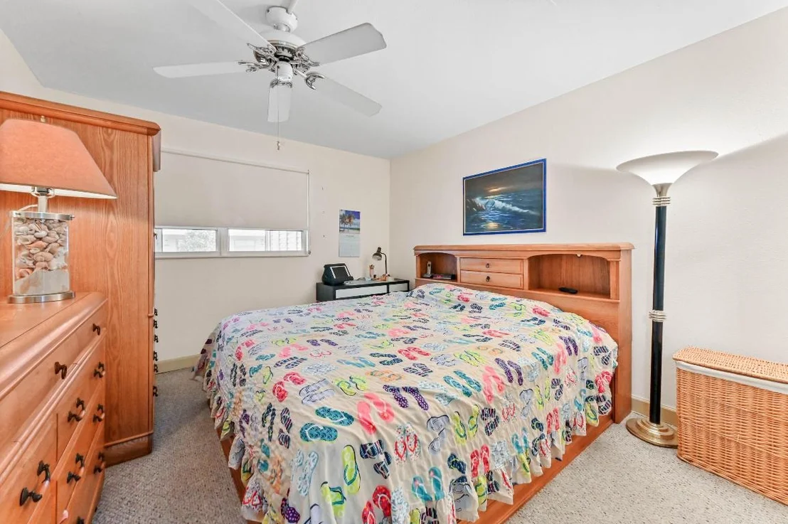 Photo of Unit M at 577 Monaco