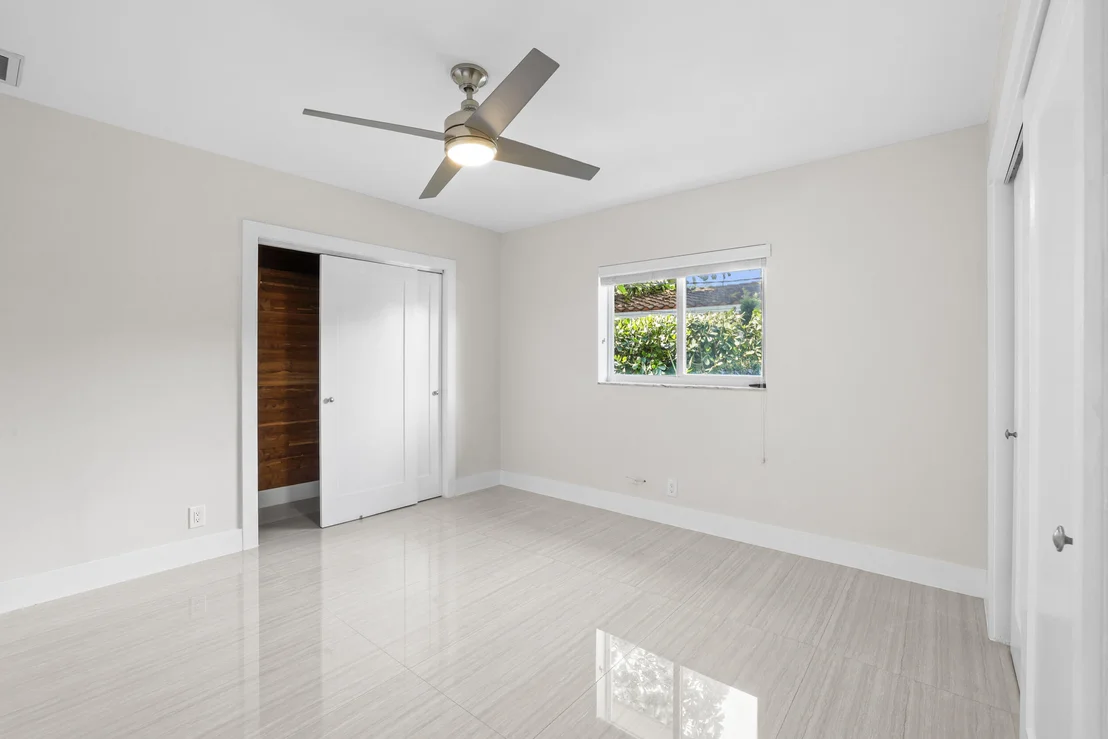Photo of 4240 NE 22nd Terrace
