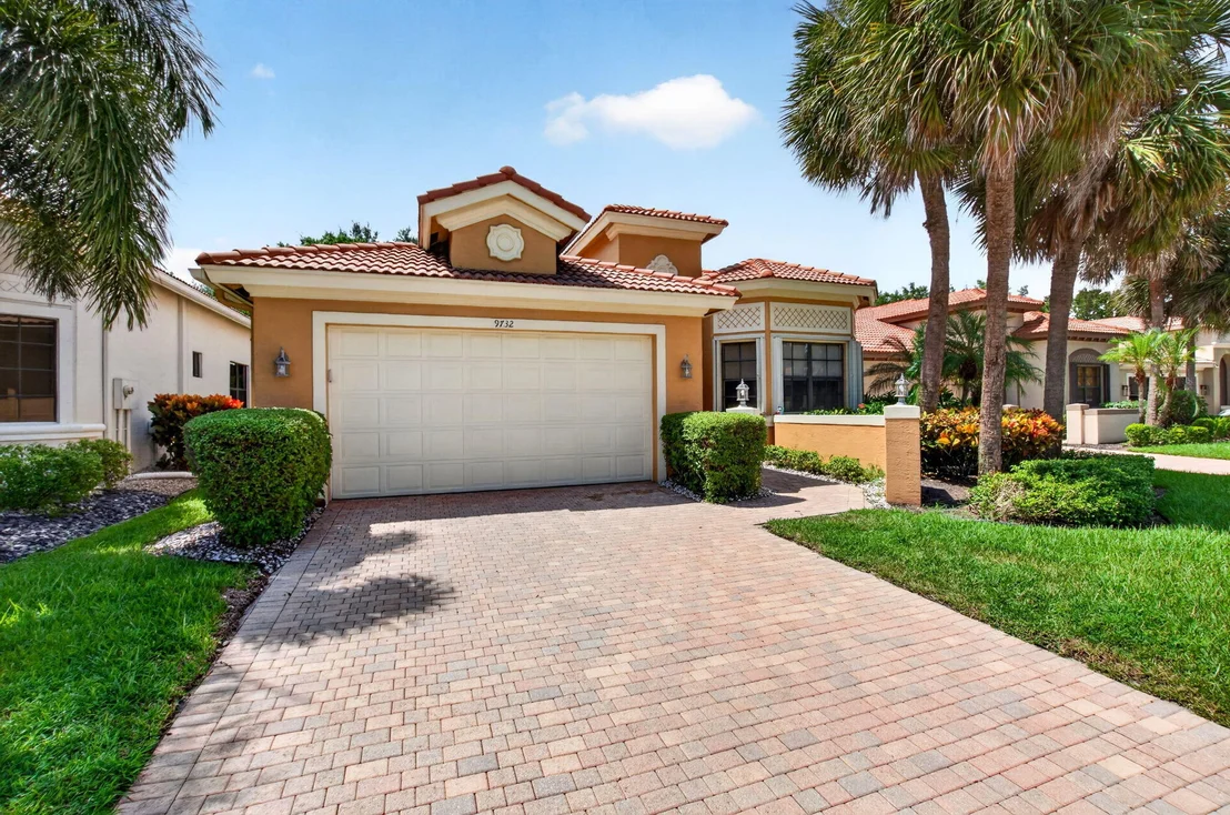 Photo of 9732 Isles Cay Drive