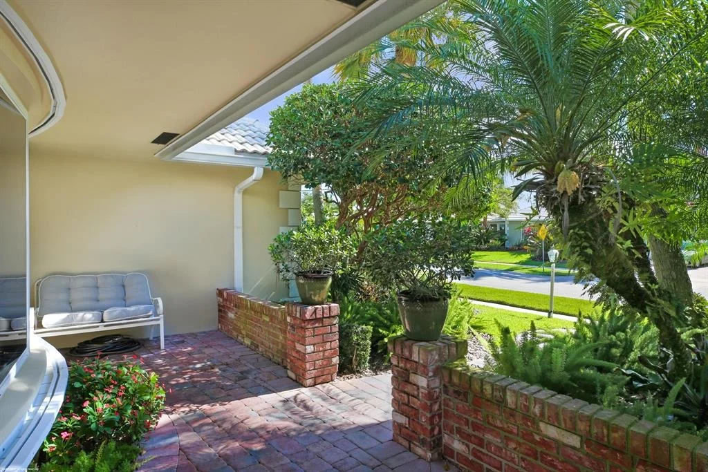 Photo of 921 Hickory Terrace