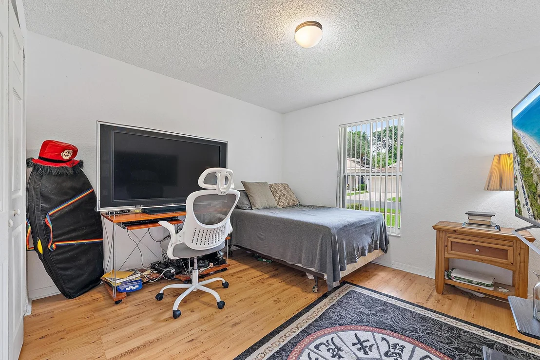 Photo of 4078 Manor Forest Trail