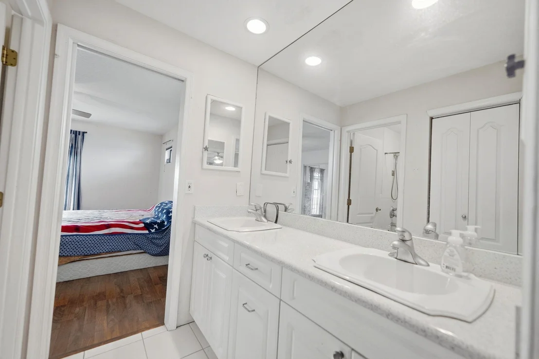 Photo of 1002 Ibis Avenue