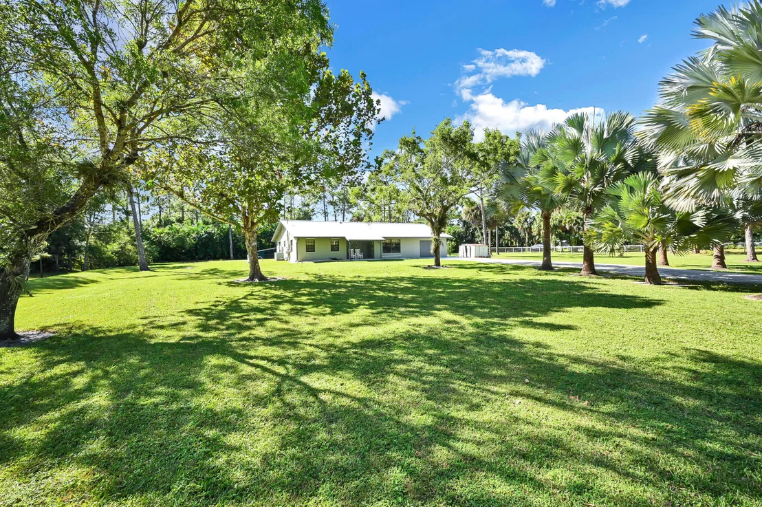 Photo of 13624 Farley Road