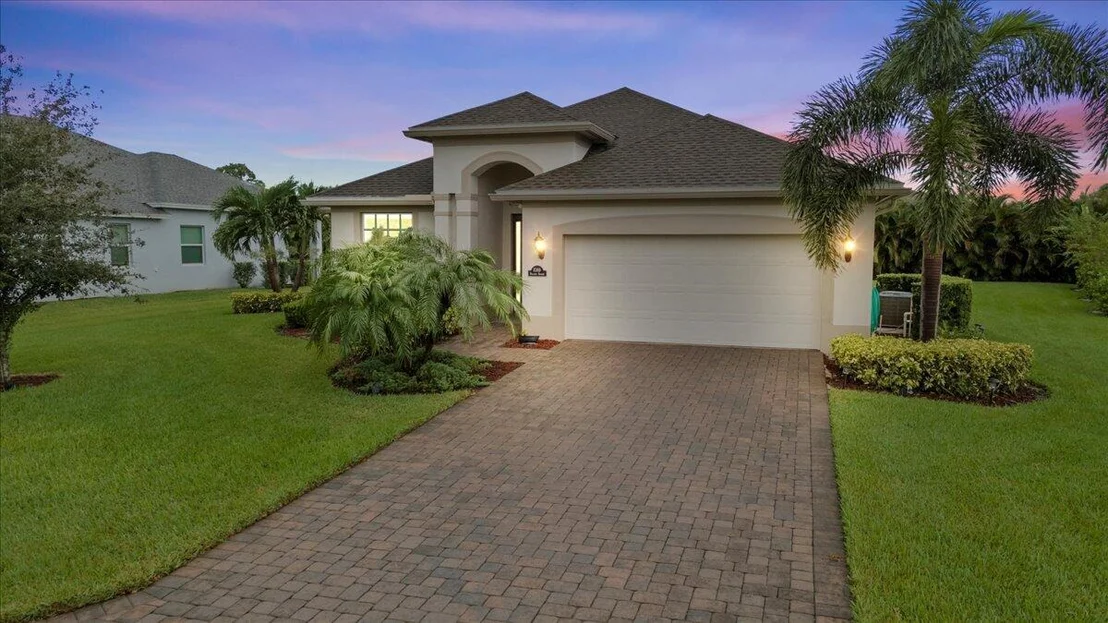 Photo of 8369 Paladin Square