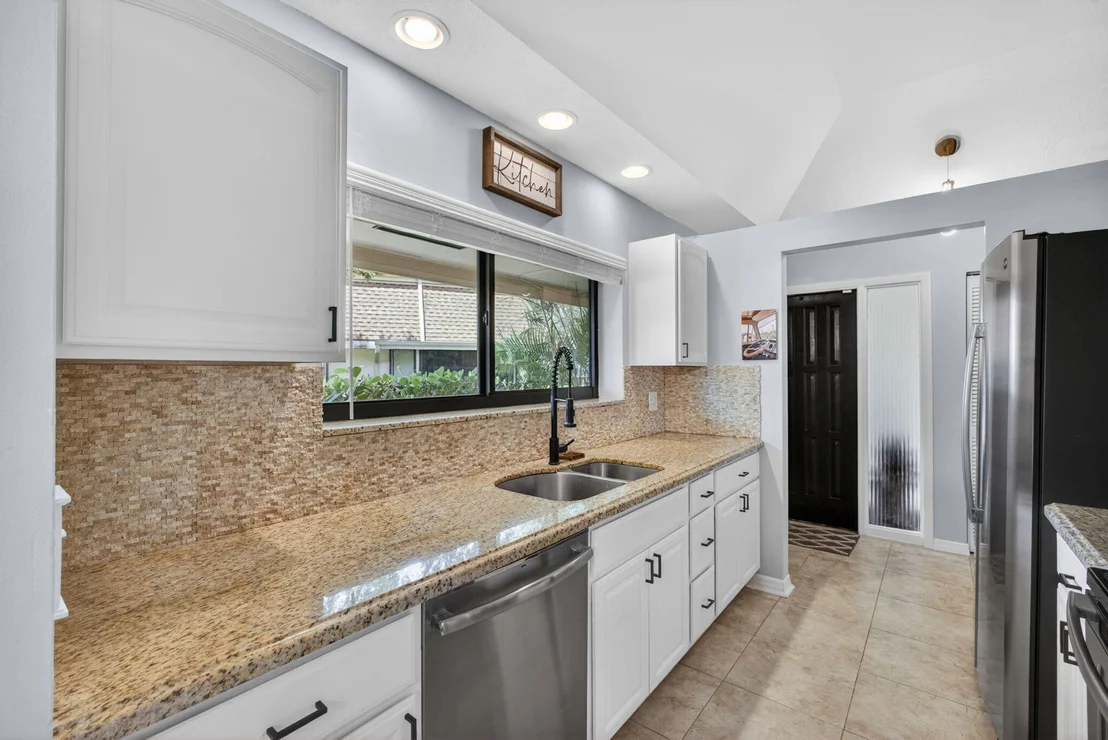 Photo of Unit C at 101 Half Moon Circle