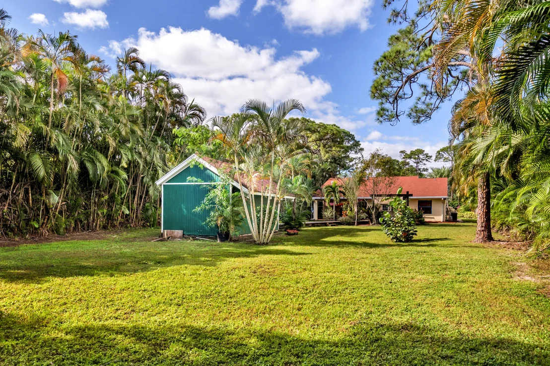 Photo of 5076 3rd Road