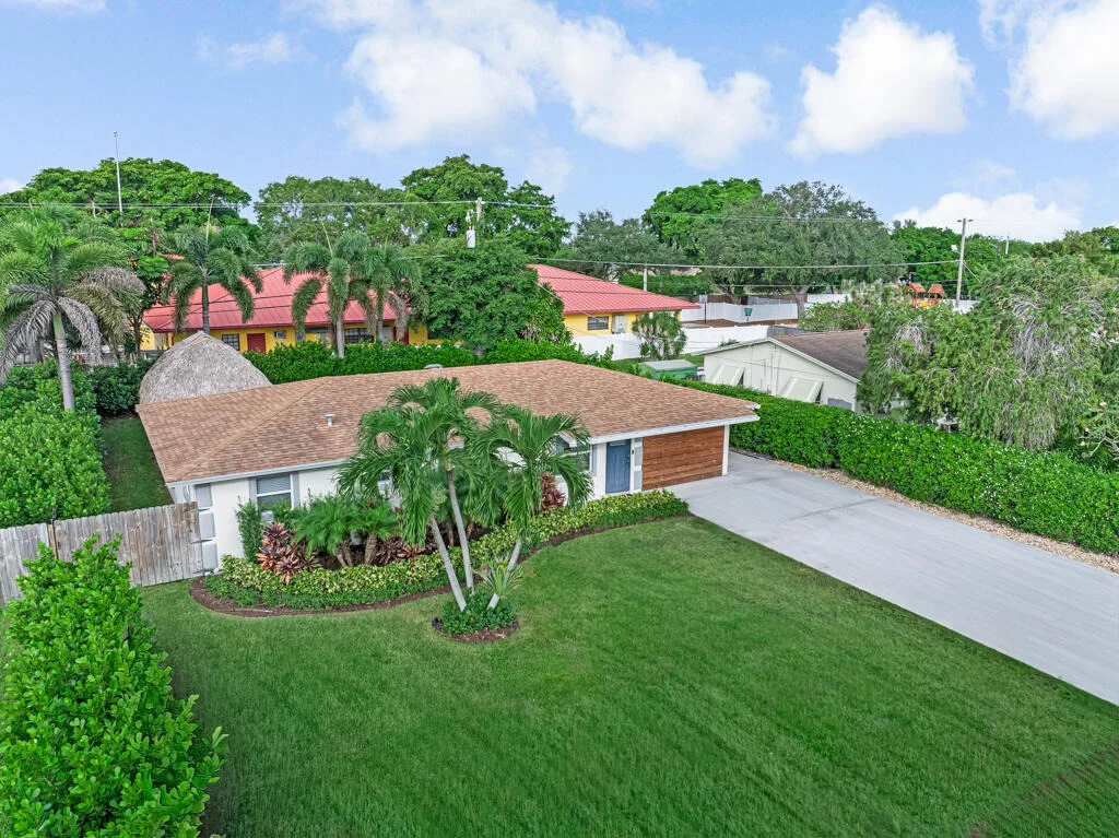 Photo of 6705 Massachusetts Drive