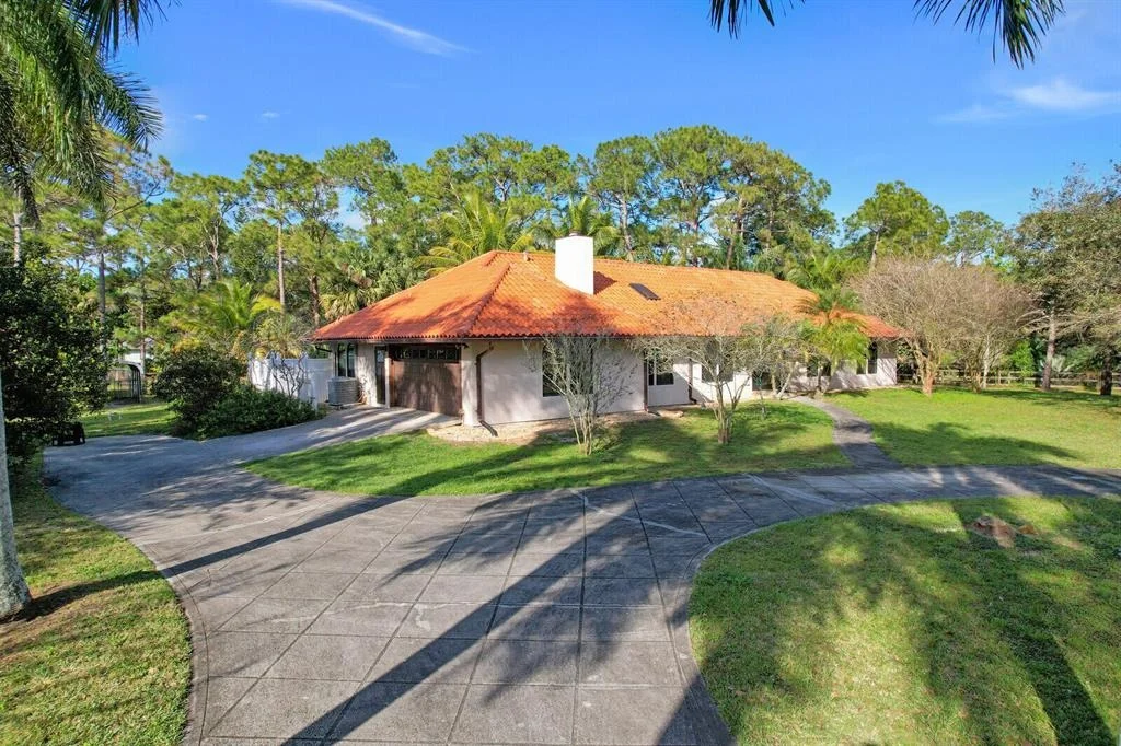 Photo of 11969 165th Road N