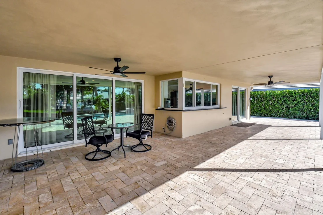 Photo of 850 Holly Lane