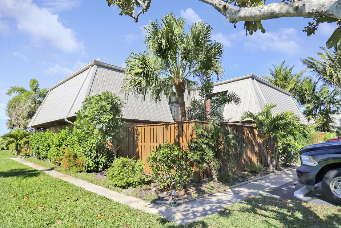 Photo of Unit 5A at 1420 Ocean Way