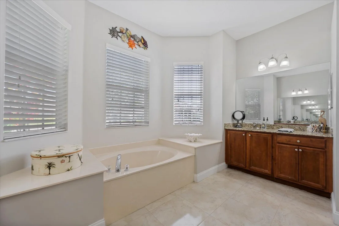 Photo of 938 Marlin Drive