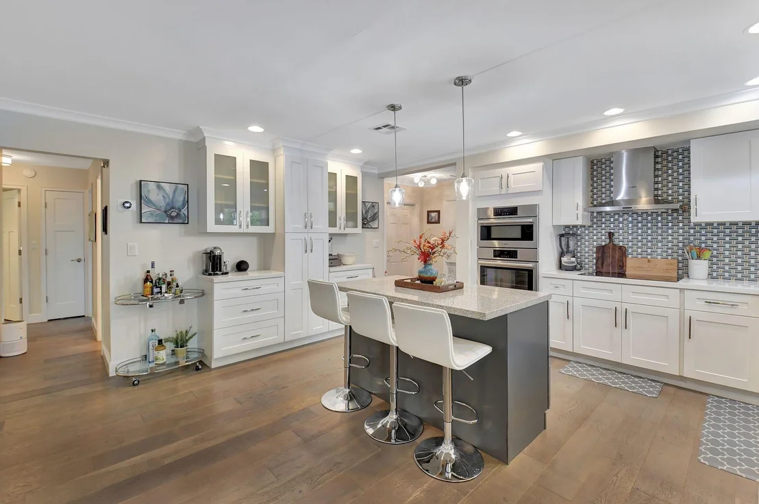 Photo of 715 Sunshine Drive